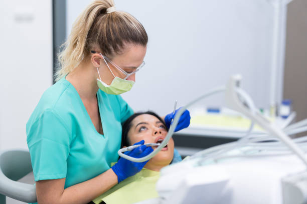 Best Weekend Emergency Dentist in Crystal City, TX
